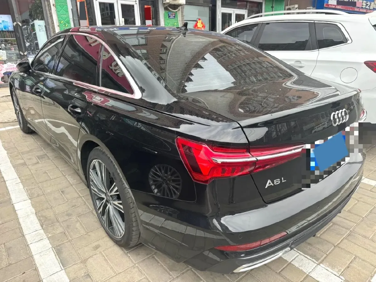 2022 Audi A6L 2.0T 224HP L4 7DCT,autocango,china used car exporter,china ev exporter,chinese used car exporter,chinese used ev exporter