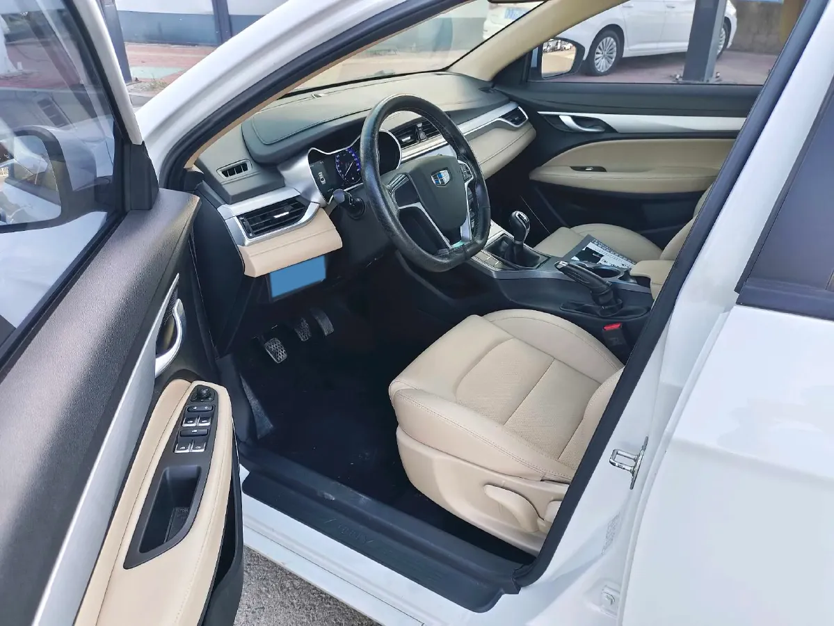 2018 Geely Emgrand 1.5L 109HP L4 5MT,autocango,china used car exporter,china ev exporter,chinese used car exporter,chinese used ev exporter