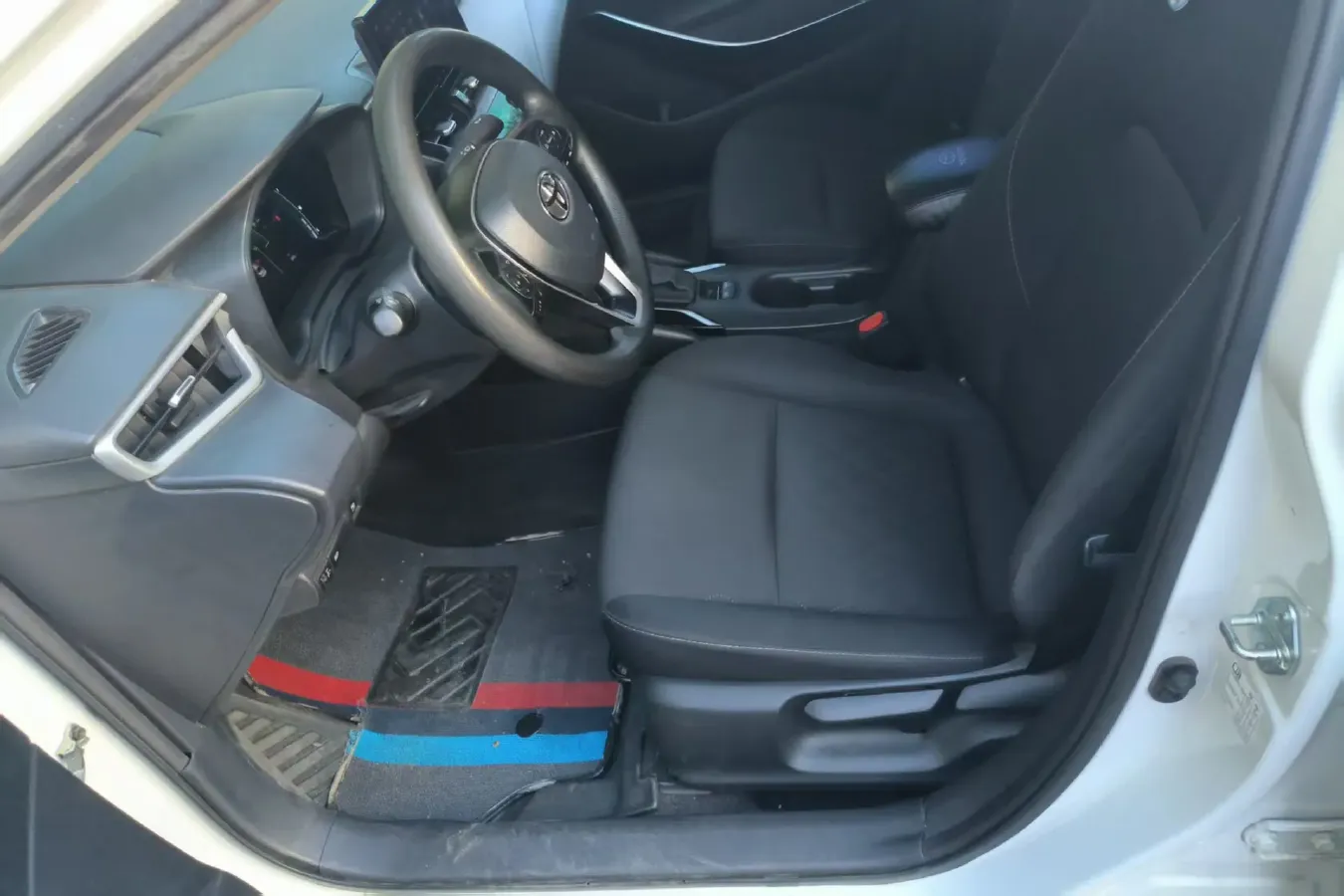 2023 Toyota Corolla 1.8L 98HP L4 E-CVT Hybrid,autocango,china used car exporter,china ev exporter,chinese used car exporter,chinese used ev exporter