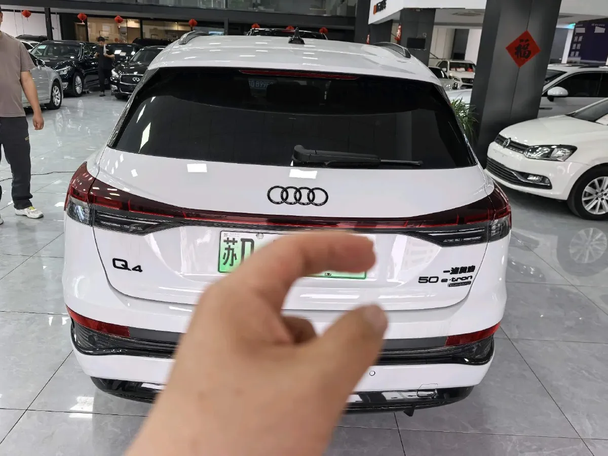 2024 Audi Q4 e-tron BEV 84.8KWH,autocango,china used car exporter,china ev exporter,chinese used car exporter,chinese used ev exporter