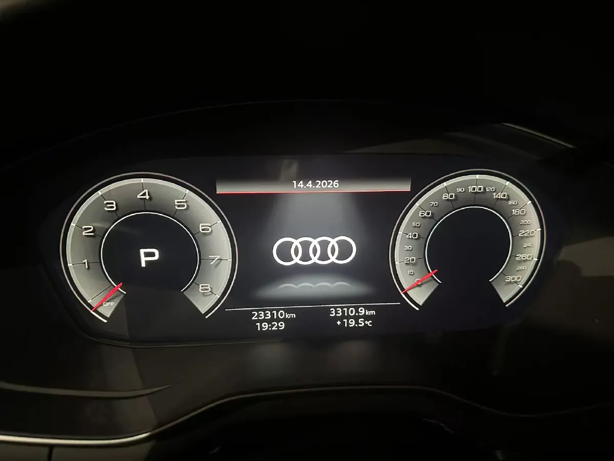 2023 Audi A4L 2.0T 190HP L4 7DCT,autocango,china used car exporter,china ev exporter,chinese used car exporter,chinese used ev exporter