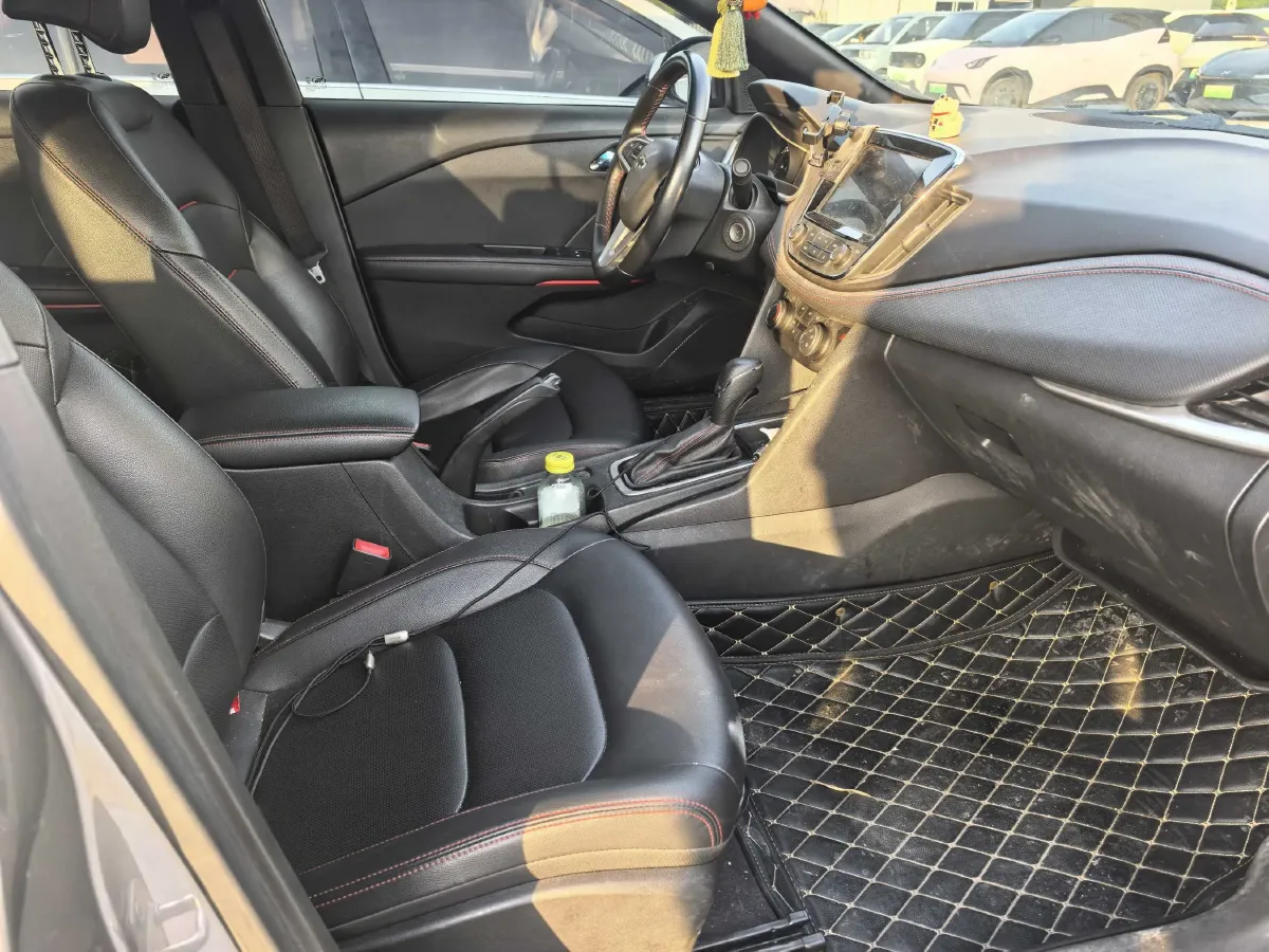 2019 Chevrolet Monza 1.3T 163HP L3 6AT,autocango,china used car exporter,china ev exporter,chinese used car exporter,chinese used ev exporter