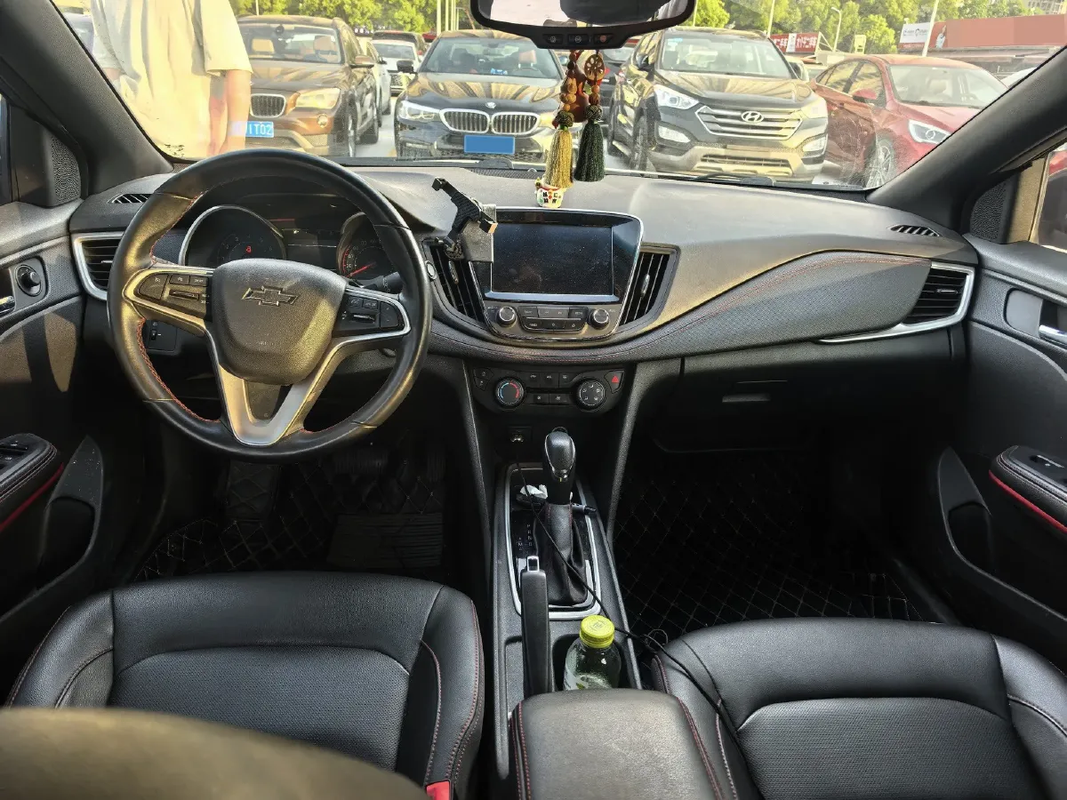 2019 Chevrolet Monza 1.3T 163HP L3 6AT,autocango,china used car exporter,china ev exporter,chinese used car exporter,chinese used ev exporter