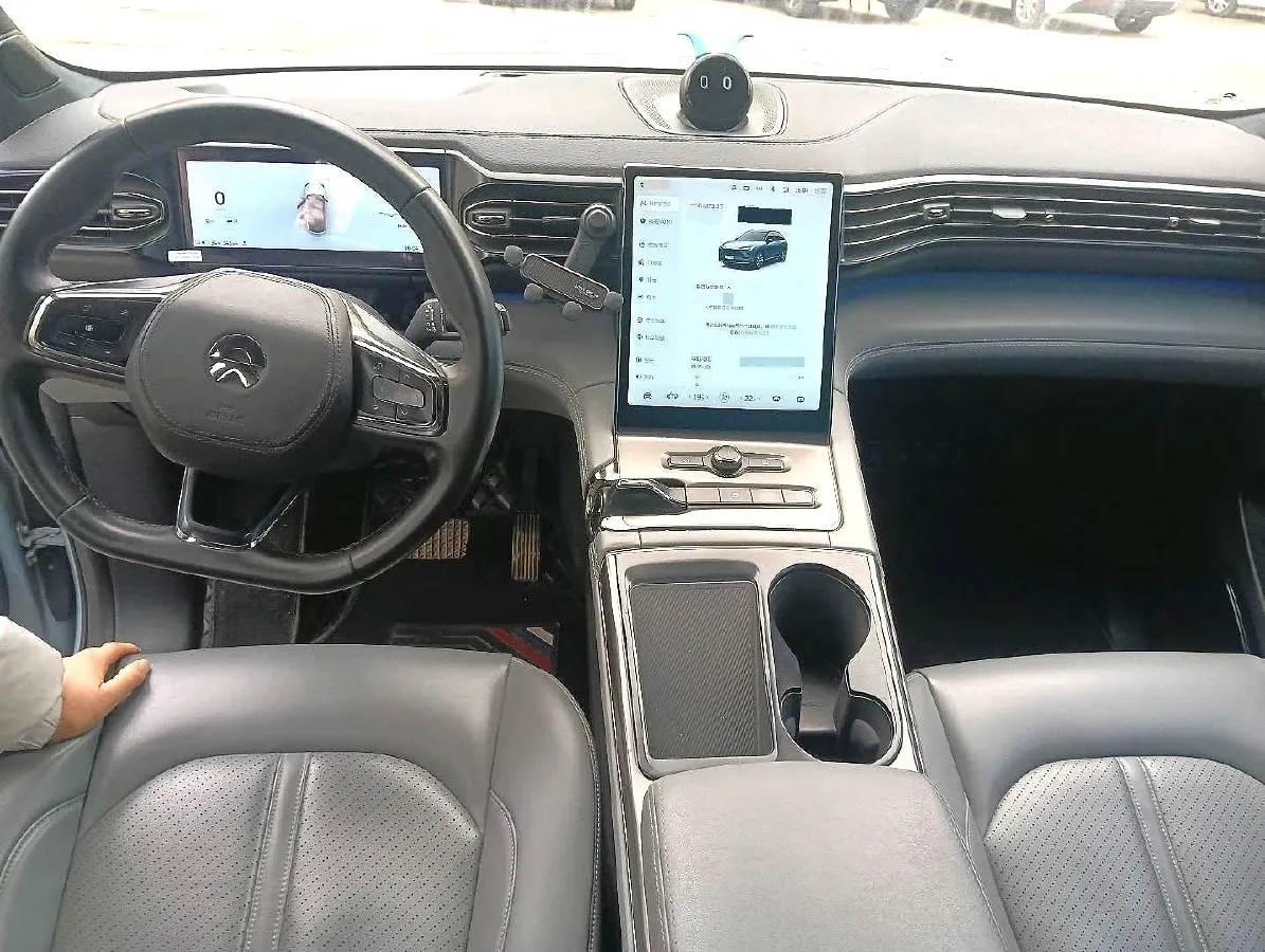 2022 NIO ES6 BEV 75KWH,autocango,china used car exporter,china ev exporter,chinese used car exporter,chinese used ev exporter