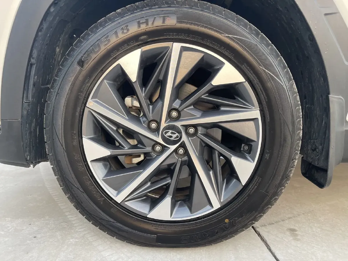 2023 Hyundai Tucson 1.5T 200HP L4 8AT,autocango,china used car exporter,china ev exporter,chinese used car exporter,chinese used ev exporter