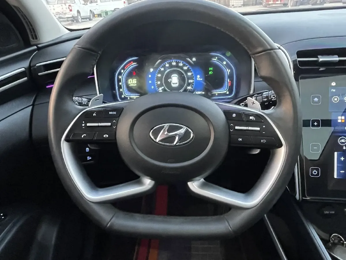 2023 Hyundai Tucson 1.5T 200HP L4 8AT,autocango,china used car exporter,china ev exporter,chinese used car exporter,chinese used ev exporter