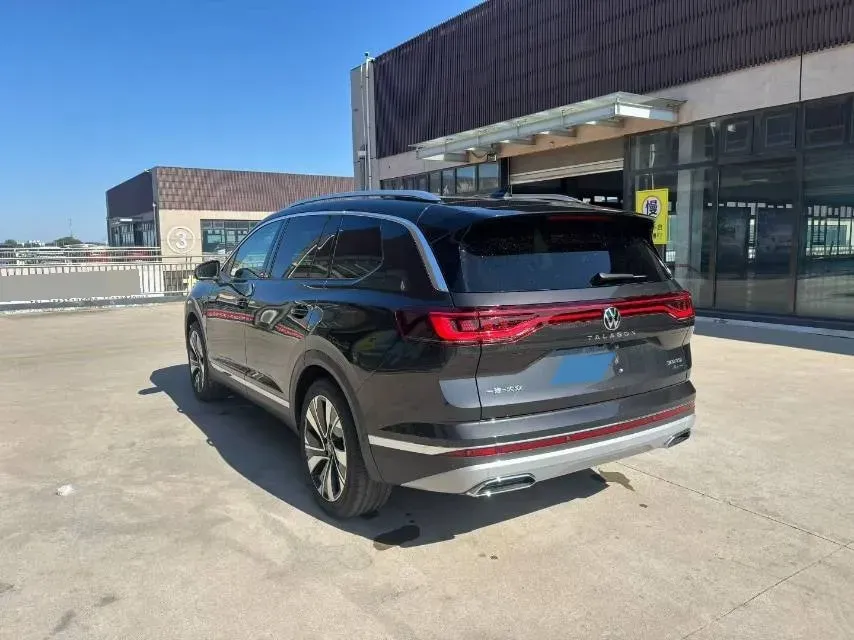 2021 Volkswagen Talagon 2.0T 220HP L4 7DCT,autocango,china used car exporter,china ev exporter,chinese used car exporter,chinese used ev exporter
