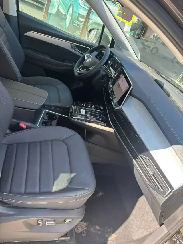 2021 Volkswagen Talagon 2.0T 220HP L4 7DCT,autocango,china used car exporter,china ev exporter,chinese used car exporter,chinese used ev exporter