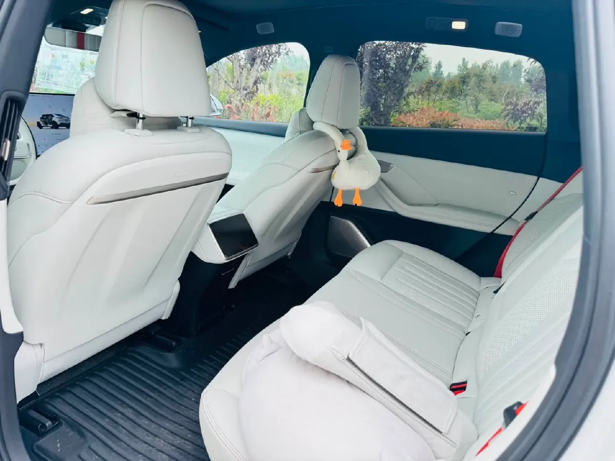 2024 ONVO L60 BEV 60KWH,autocango,china used car exporter,china ev exporter,chinese used car exporter,chinese used ev exporter