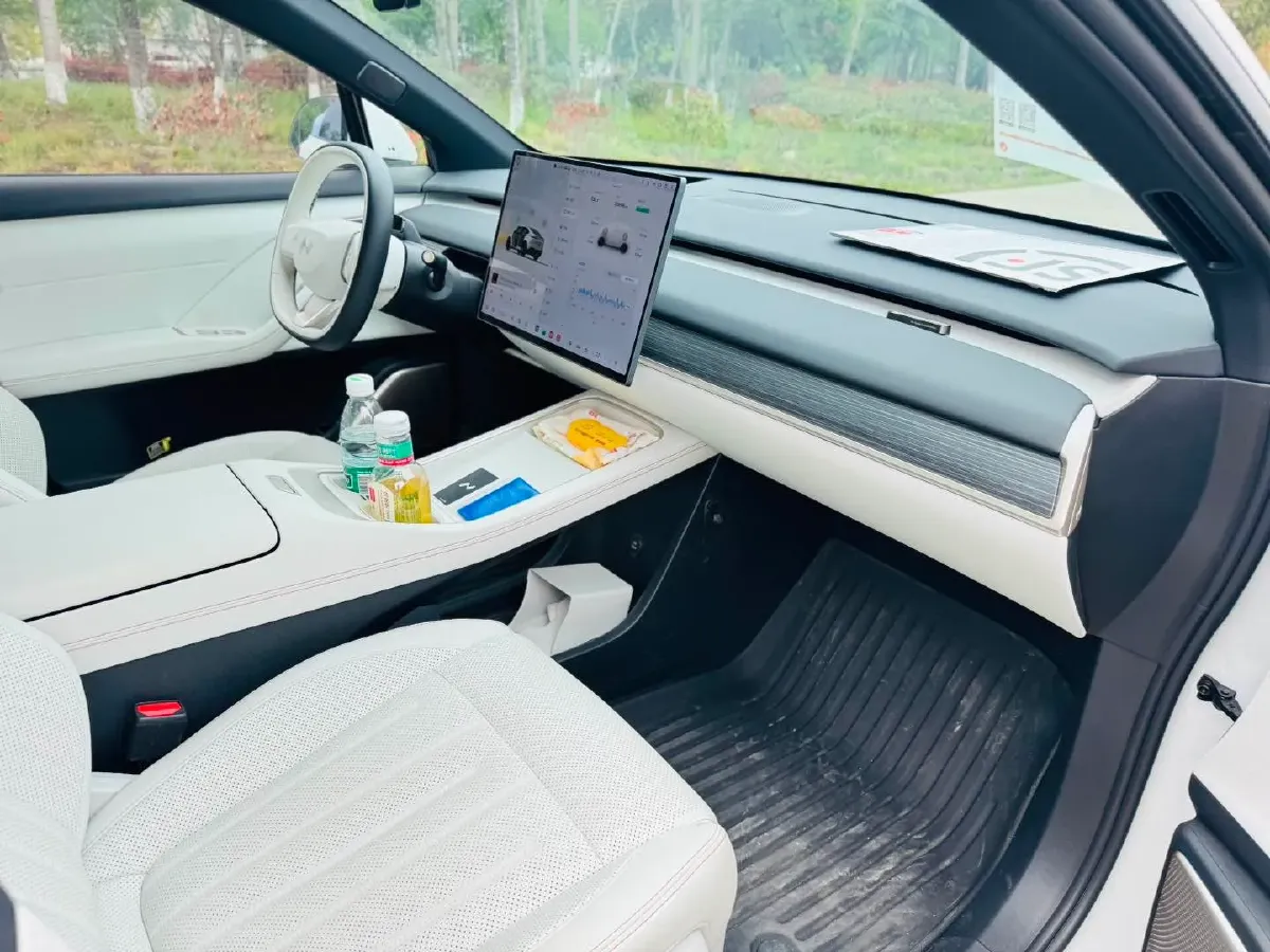 2024 ONVO L60 BEV 60KWH,autocango,china used car exporter,china ev exporter,chinese used car exporter,chinese used ev exporter