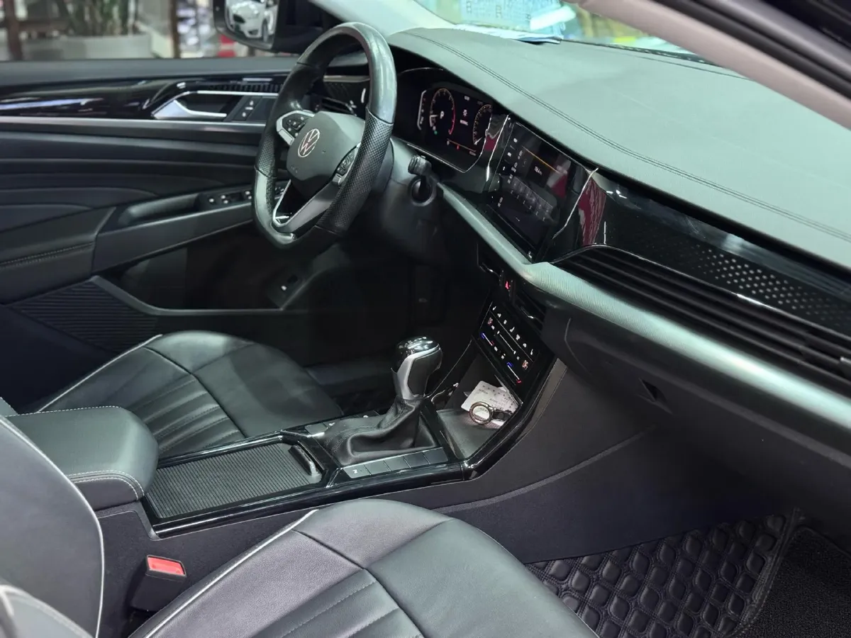 2022 Skoda Kodiak GT 2.0T 186HP L4 7DCT,autocango,china used car exporter,china ev exporter,chinese used car exporter,chinese used ev exporter