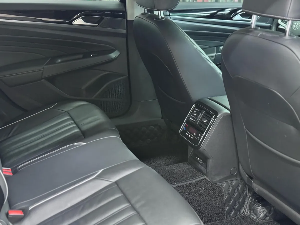 2022 Skoda Kodiak GT 2.0T 186HP L4 7DCT,autocango,china used car exporter,china ev exporter,chinese used car exporter,chinese used ev exporter