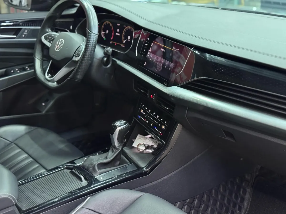 2022 Skoda Kodiak GT 2.0T 186HP L4 7DCT,autocango,china used car exporter,china ev exporter,chinese used car exporter,chinese used ev exporter