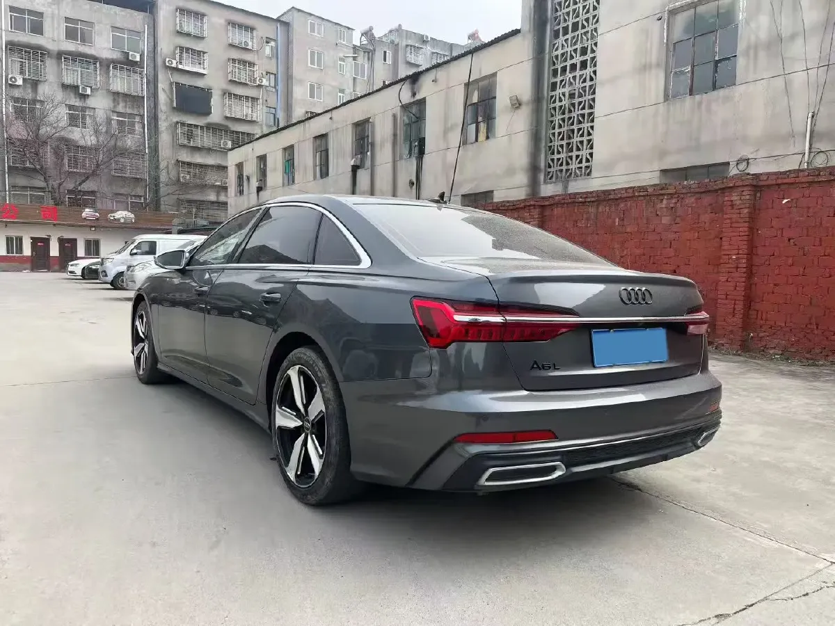 2019 Audi A6L 2.0T 190HP L4 7DCT,autocango,china used car exporter,china ev exporter,chinese used car exporter,chinese used ev exporter