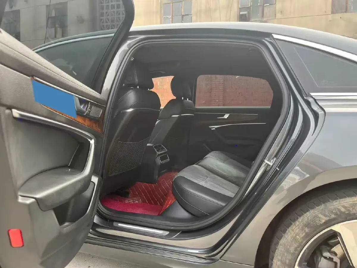 2019 Audi A6L 2.0T 190HP L4 7DCT,autocango,china used car exporter,china ev exporter,chinese used car exporter,chinese used ev exporter