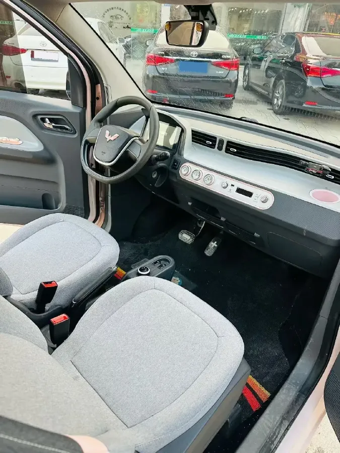 2021 WuLing HongGuang MINI EV BEV 9.3KWH,autocango,china used car exporter,china ev exporter,chinese used car exporter,chinese used ev exporter