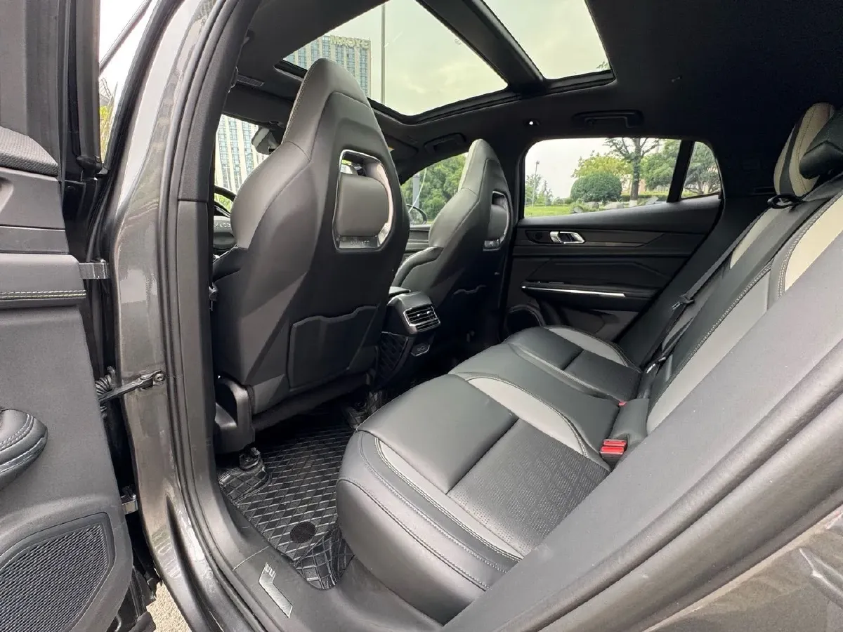 2023 LYNK&CO 05 2.0T 254HP L4 8AT,autocango,china used car exporter,china ev exporter,chinese used car exporter,chinese used ev exporter