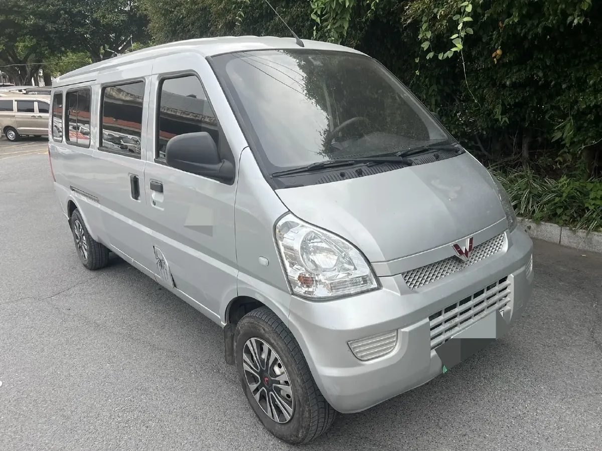 2022 WuLing RongGuang Mini Truck EV BEV 41.5KWH,autocango,china used car exporter,china ev exporter,chinese used car exporter,chinese used ev exporter