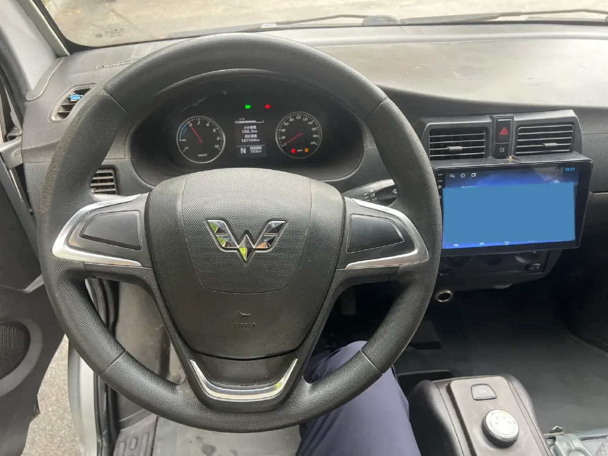 2022 WuLing RongGuang Mini Truck EV BEV 41.5KWH,autocango,china used car exporter,china ev exporter,chinese used car exporter,chinese used ev exporter