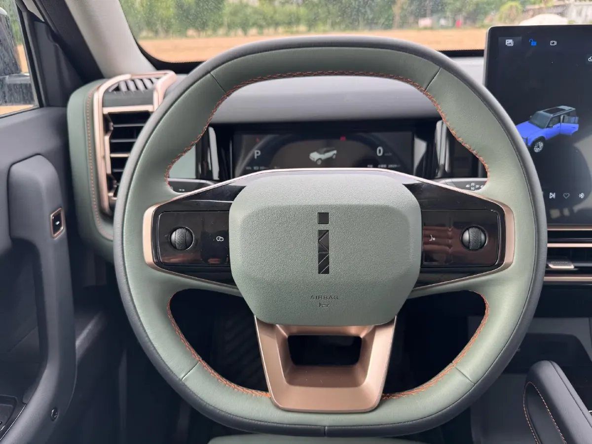 2024 Dongfeng RuiQi 7 2.0T 228HP L4 8AT,autocango,china used car exporter,china ev exporter,chinese used car exporter,chinese used ev exporter