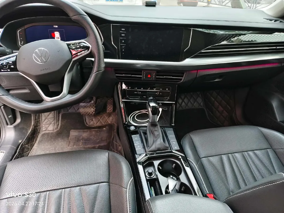 2023 Volkswagen Passat 2.0T 186HP L4 7DCT,autocango,china used car exporter,china ev exporter,chinese used car exporter,chinese used ev exporter