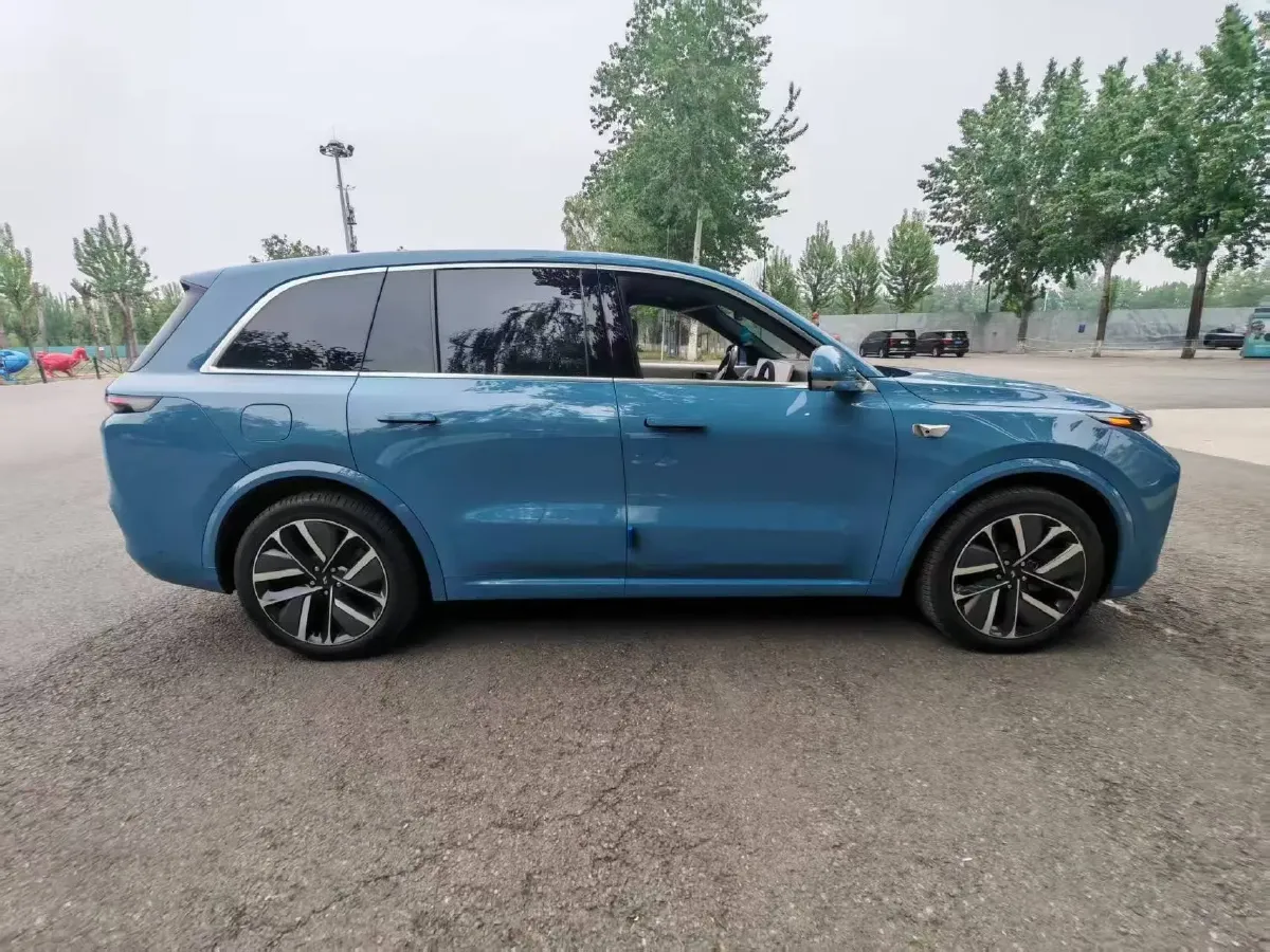 2023 Li L8 Range Extended 154HP REEV 40.9KWH,autocango,china used car exporter,china ev exporter,chinese used car exporter,chinese used ev exporter