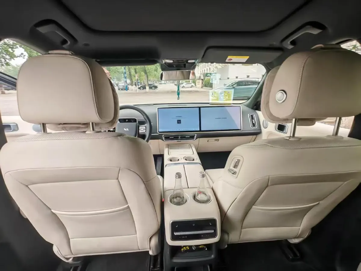 2023 Li L8 Range Extended 154HP REEV 40.9KWH,autocango,china used car exporter,china ev exporter,chinese used car exporter,chinese used ev exporter