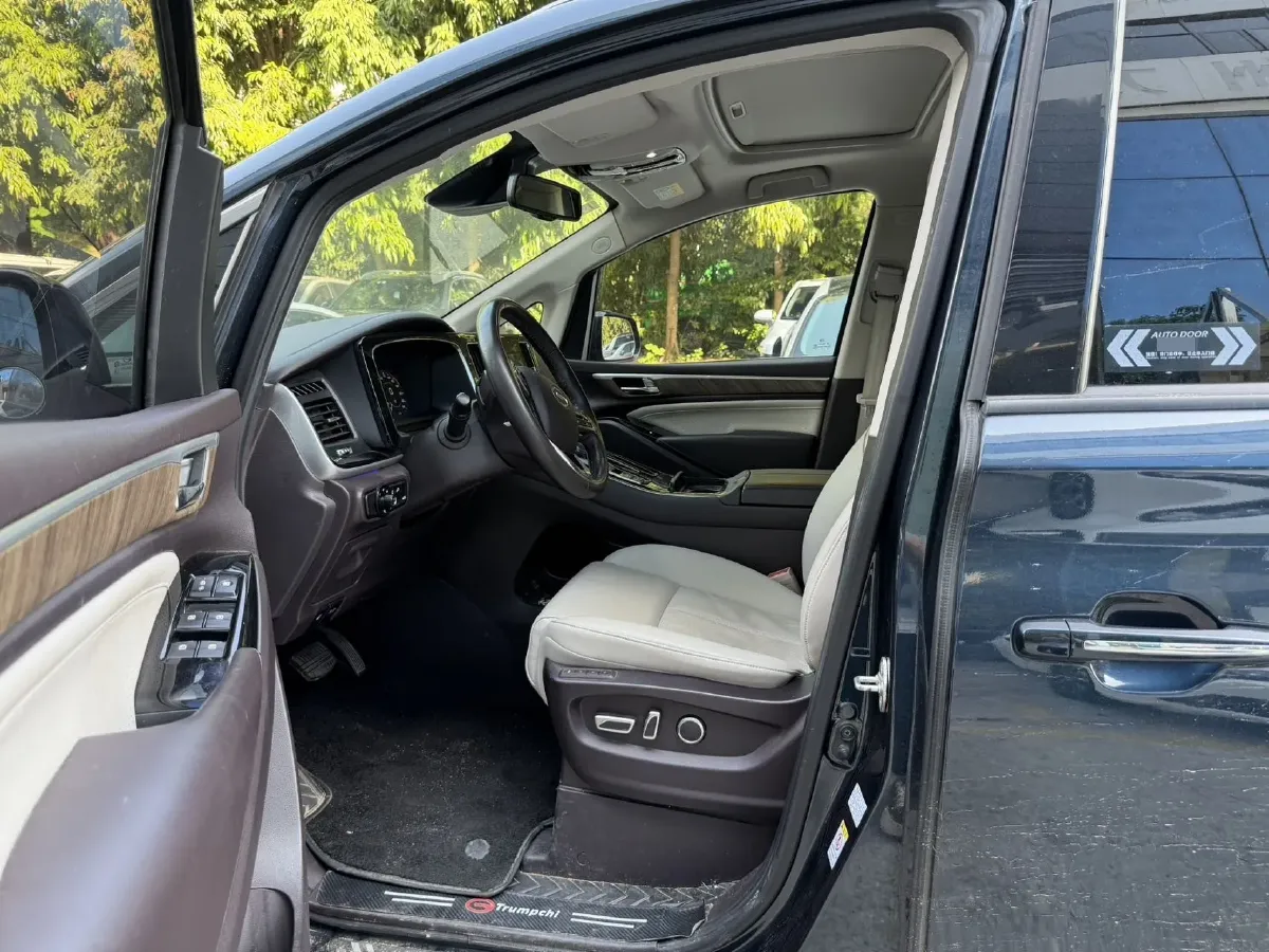 2021 GAC Trumpchi M8 2.0T 252HP L4 8AT,autocango,china used car exporter,china ev exporter,chinese used car exporter,chinese used ev exporter