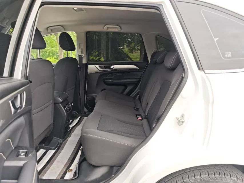 2021 Haval M6 1.5T 150HP L4 6MT,autocango,china used car exporter,china ev exporter,chinese used car exporter,chinese used ev exporter