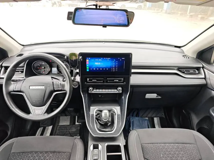 2021 Haval M6 1.5T 150HP L4 6MT,autocango,china used car exporter,china ev exporter,chinese used car exporter,chinese used ev exporter
