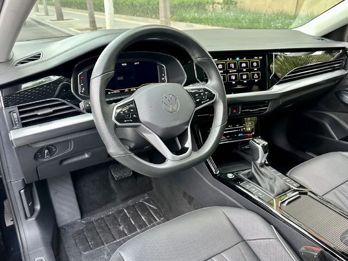 2023 Volkswagen Passat 2.0T 186HP L4 7DCT,autocango,china used car exporter,china ev exporter,chinese used car exporter,chinese used ev exporter