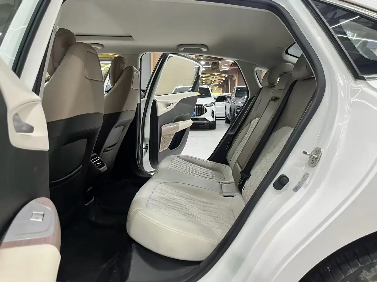 2024 ChangAn QiYuan A05 1.5L 110HP L4 E-CVT PHEV 18.99KWH,autocango,china used car exporter,china ev exporter,chinese used car exporter,chinese used ev exporter