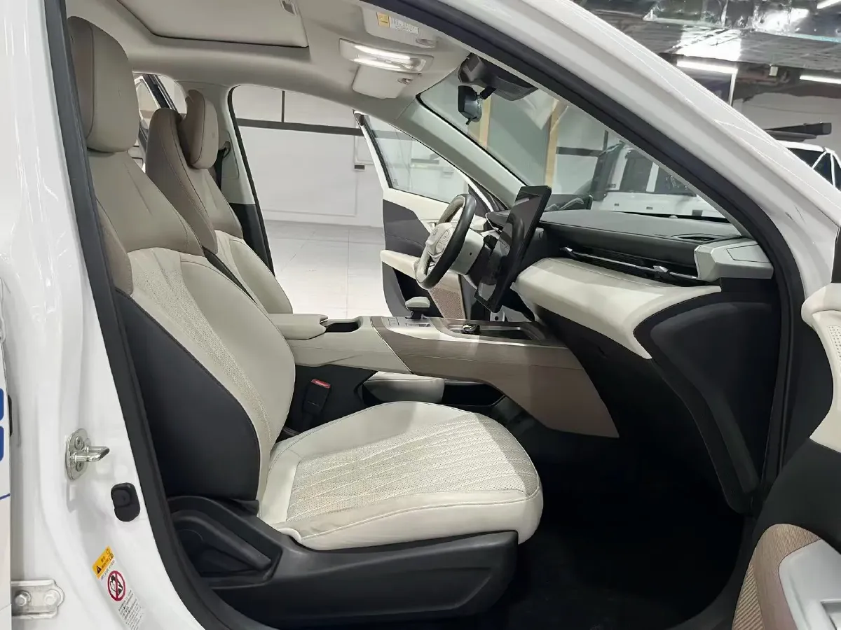 2024 ChangAn QiYuan A05 1.5L 110HP L4 E-CVT PHEV 18.99KWH,autocango,china used car exporter,china ev exporter,chinese used car exporter,chinese used ev exporter