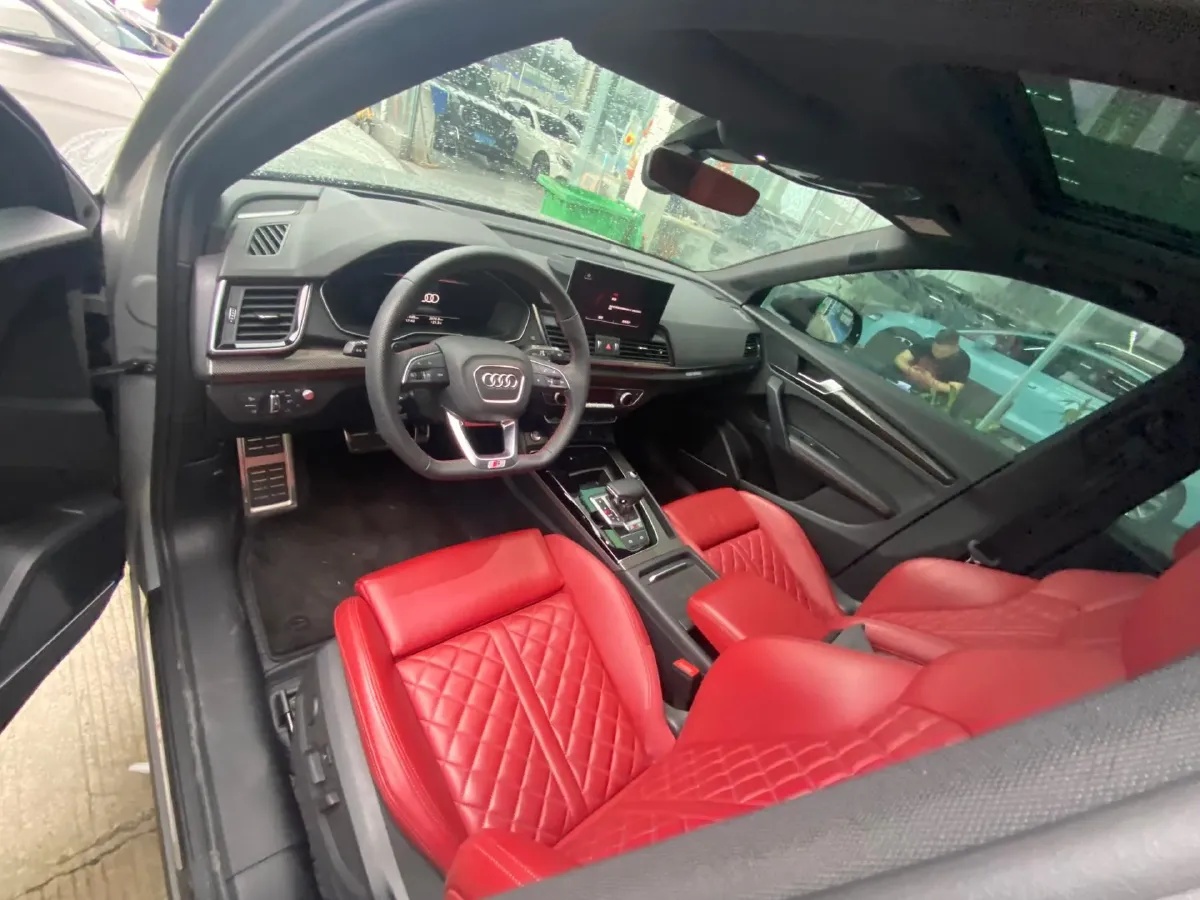 2021 Audi SQ5 3.0T 354HP V6 8AT,autocango,china used car exporter,china ev exporter,chinese used car exporter,chinese used ev exporter