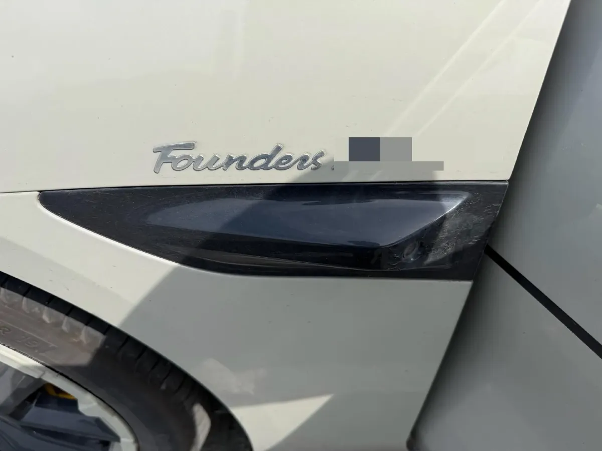 2024 MI SU7 BEV 73.6KWH,autocango,china used car exporter,china ev exporter,chinese used car exporter,chinese used ev exporter