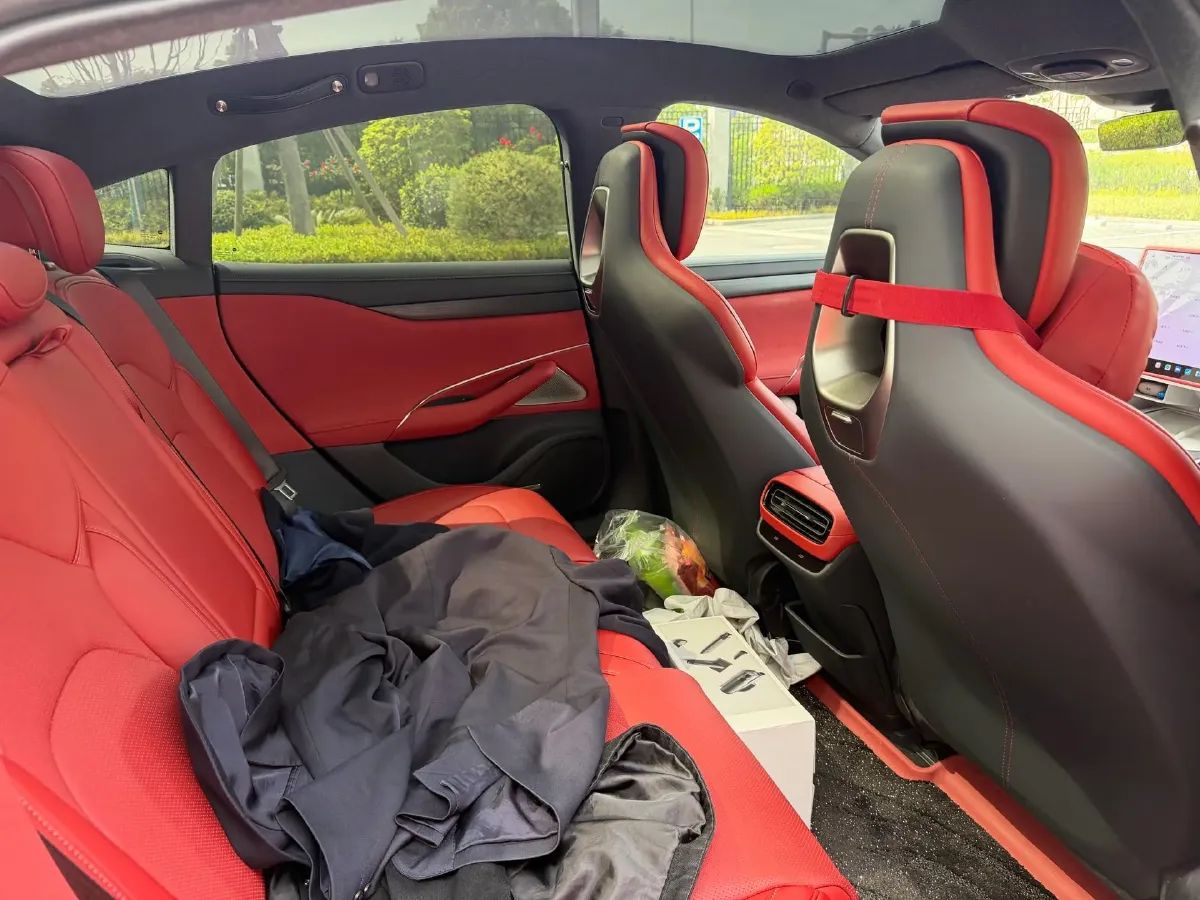 2024 MI SU7 BEV 73.6KWH,autocango,china used car exporter,china ev exporter,chinese used car exporter,chinese used ev exporter