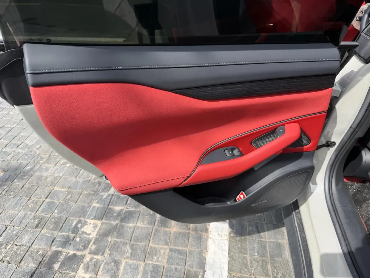 2024 MI SU7 BEV 73.6KWH,autocango,china used car exporter,china ev exporter,chinese used car exporter,chinese used ev exporter