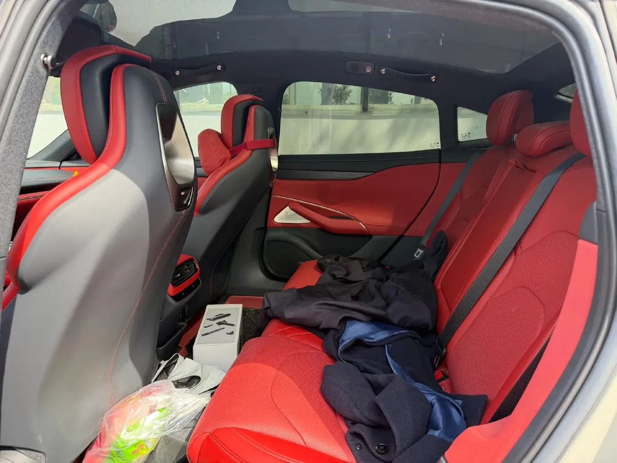 2024 MI SU7 BEV 73.6KWH,autocango,china used car exporter,china ev exporter,chinese used car exporter,chinese used ev exporter