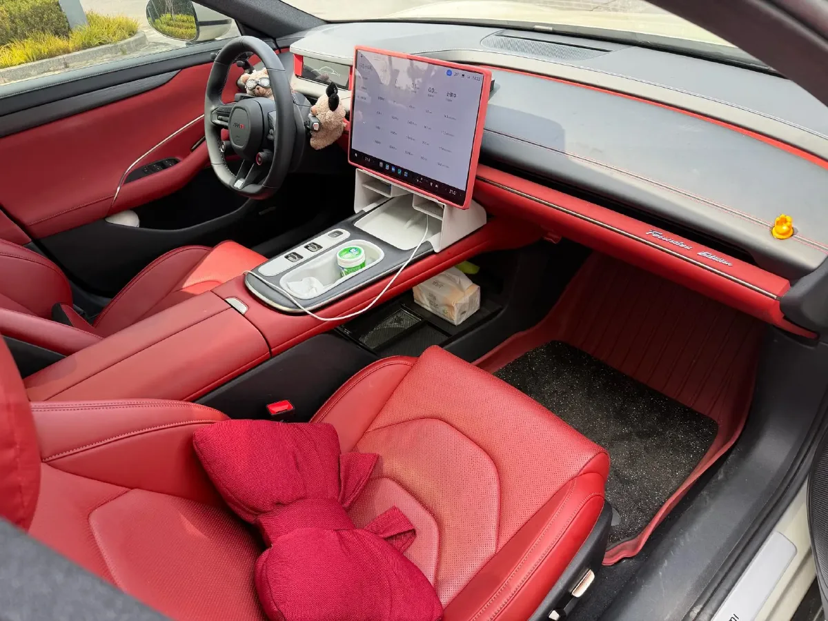 2024 MI SU7 BEV 73.6KWH,autocango,china used car exporter,china ev exporter,chinese used car exporter,chinese used ev exporter