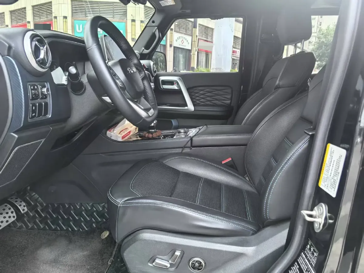 2023 Beijing BJ40 2.0T 224HP L4 8AT,autocango,china used car exporter,china ev exporter,chinese used car exporter,chinese used ev exporter