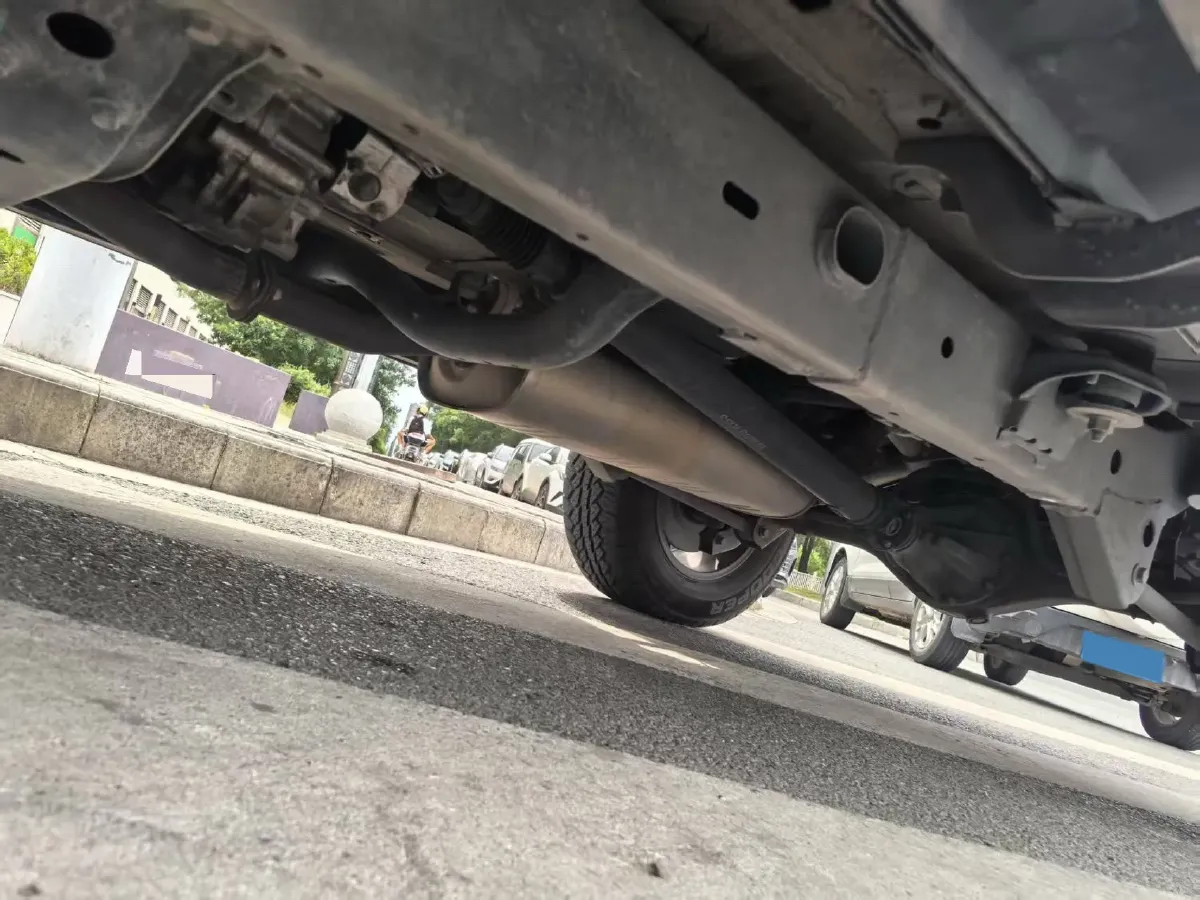 2023 Beijing BJ40 2.0T 224HP L4 8AT,autocango,china used car exporter,china ev exporter,chinese used car exporter,chinese used ev exporter