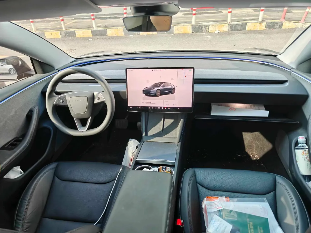 2025 Tesla Model 3 BEV 62.5KWH,autocango,china used car exporter,china ev exporter,chinese used car exporter,chinese used ev exporter