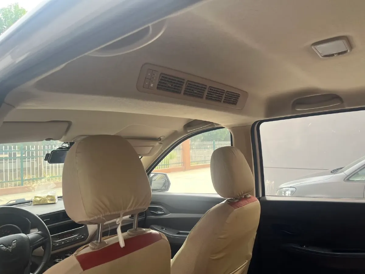 2019 WuLing HongGuang 1.5L 99HP L4 6MT,autocango,china used car exporter,china ev exporter,chinese used car exporter,chinese used ev exporter