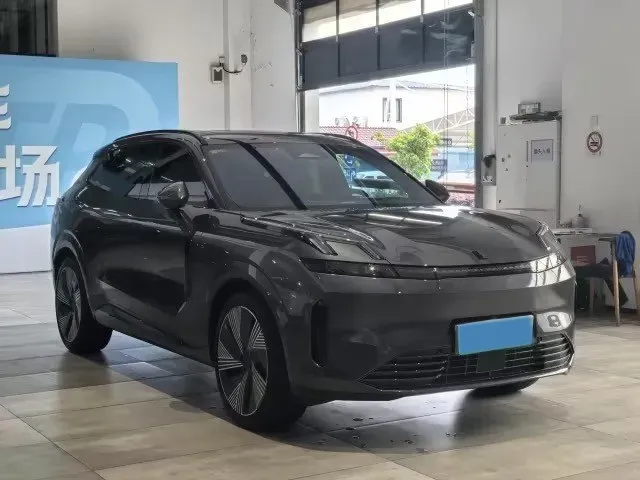 2023 LYNK&CO 08 EM-P 1.5T 163HP L4 3DHT PHEV 39.8KWH,autocango,china used car exporter,china ev exporter,chinese used car exporter,chinese used ev exporter