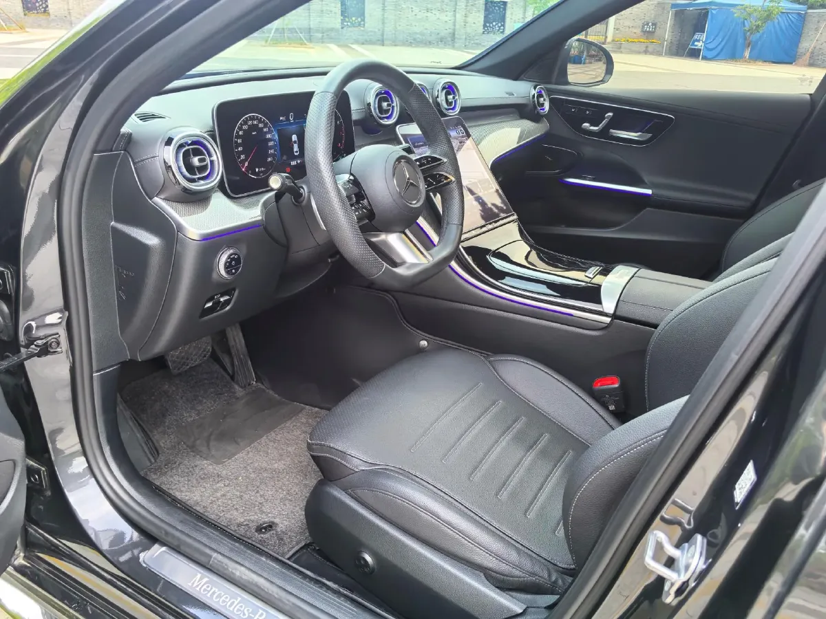 2024 Mercedes-Benz C Class 1.5T 204HP L4 9AT,autocango,china used car exporter,china ev exporter,chinese used car exporter,chinese used ev exporter