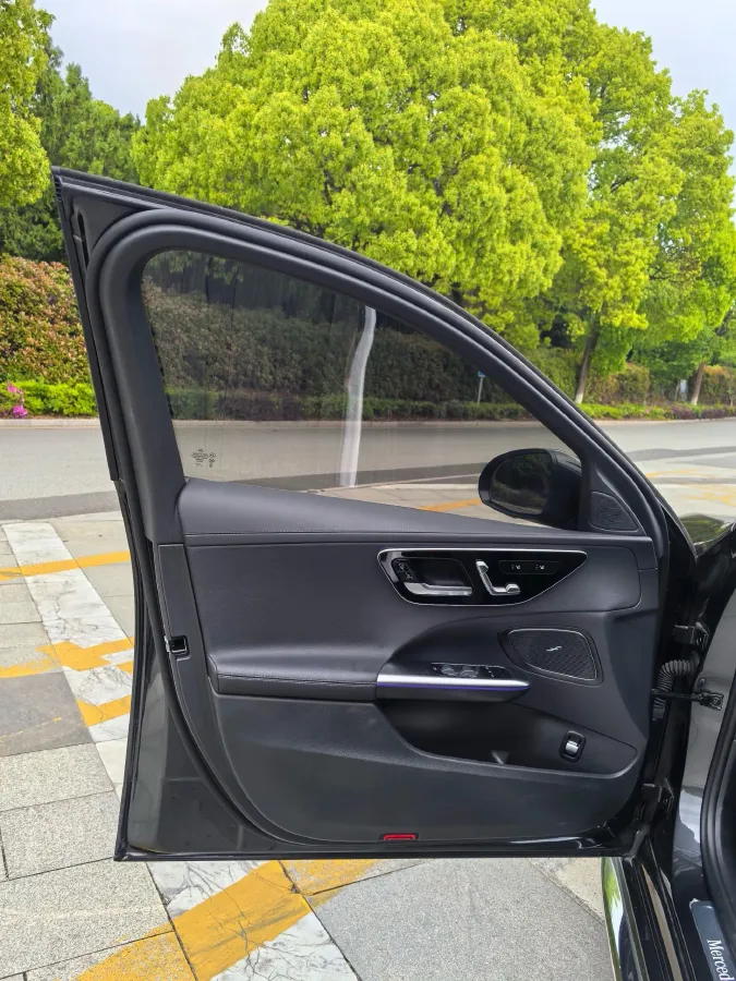 2024 Mercedes-Benz C Class 1.5T 204HP L4 9AT,autocango,china used car exporter,china ev exporter,chinese used car exporter,chinese used ev exporter