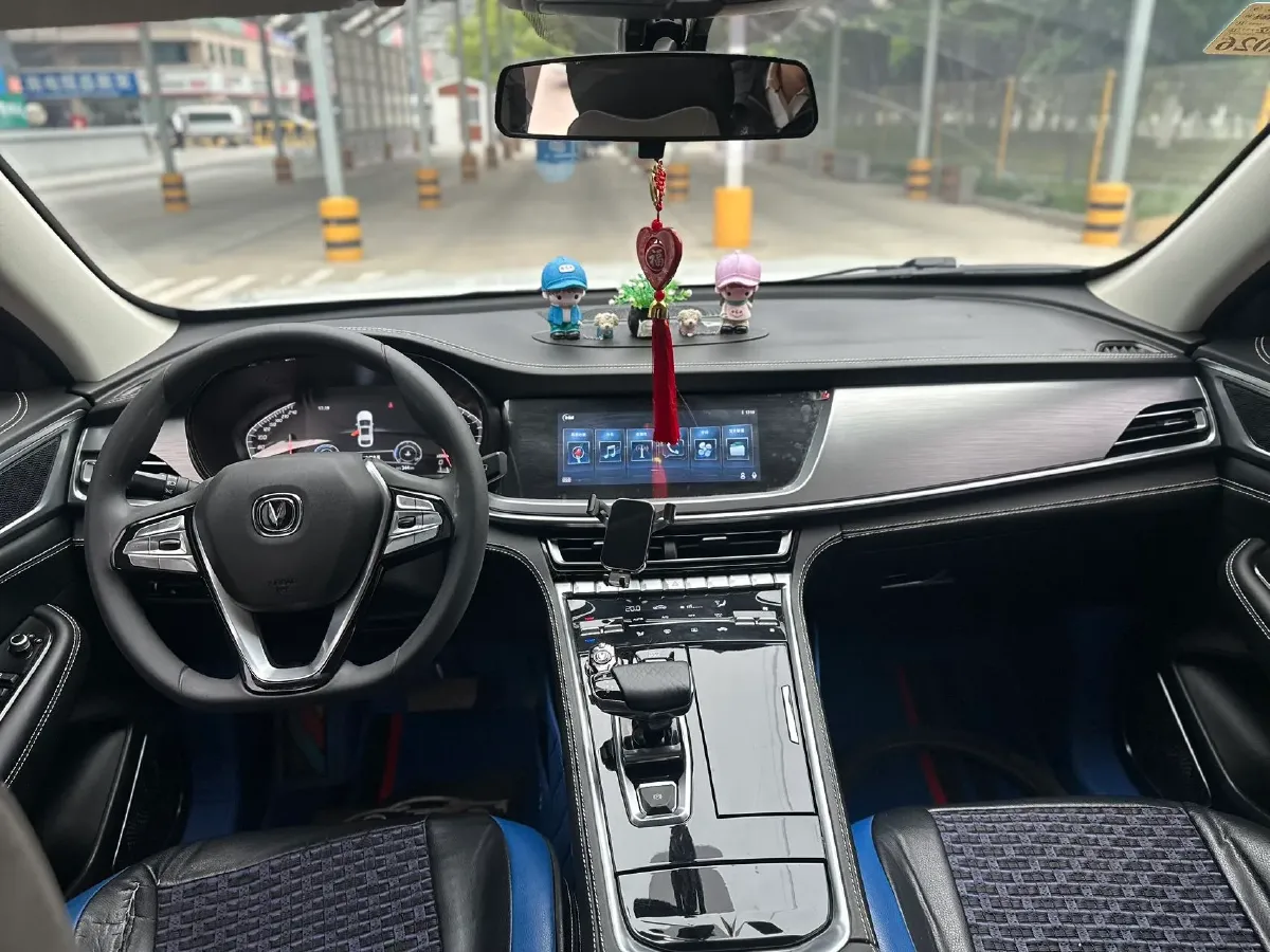 2019 ChangAn CS85 Coupe 1.5T 178HP L4 7DCT,autocango,china used car exporter,china ev exporter,chinese used car exporter,chinese used ev exporter