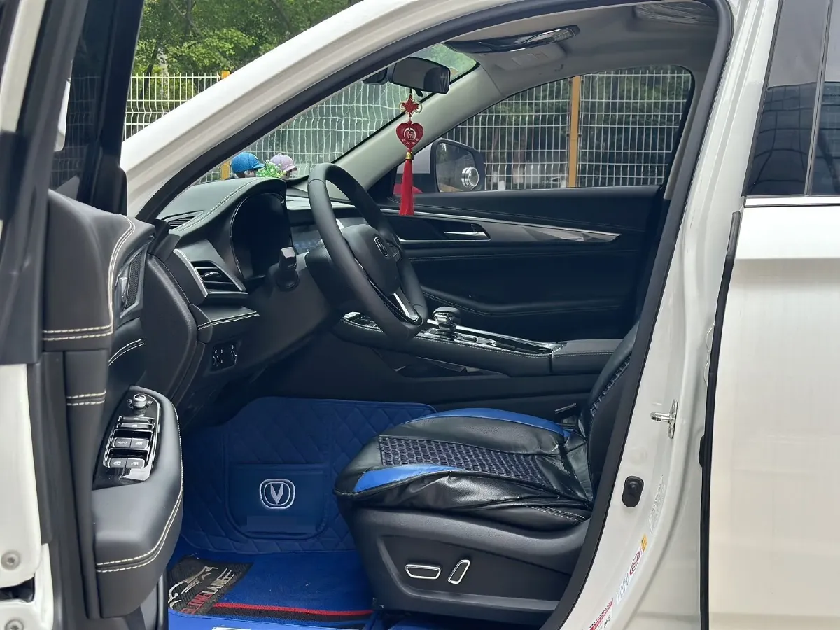 2019 ChangAn CS85 Coupe 1.5T 178HP L4 7DCT,autocango,china used car exporter,china ev exporter,chinese used car exporter,chinese used ev exporter