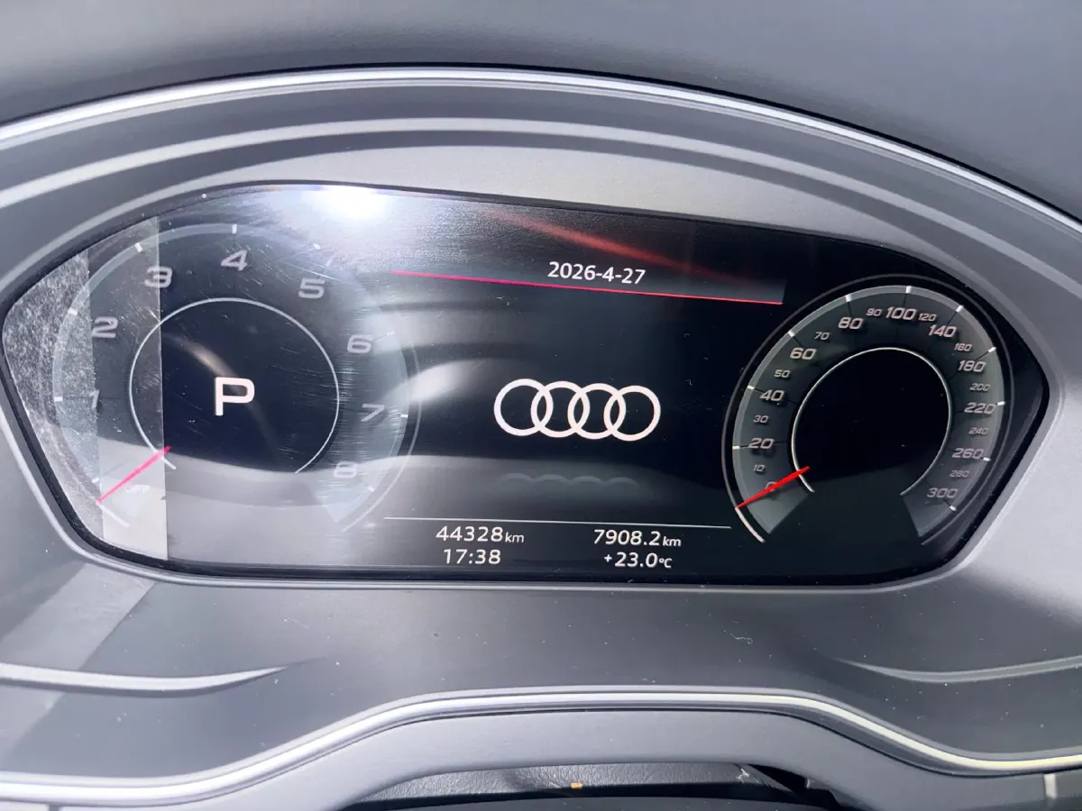 2021 Audi Q5L Sportback 2.0T 252HP L4 7DCT,autocango,china used car exporter,china ev exporter,chinese used car exporter,chinese used ev exporter