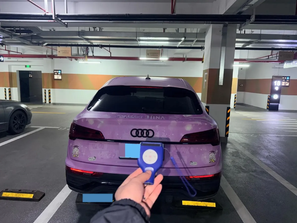 2021 Audi Q5L Sportback 2.0T 252HP L4 7DCT,autocango,china used car exporter,china ev exporter,chinese used car exporter,chinese used ev exporter